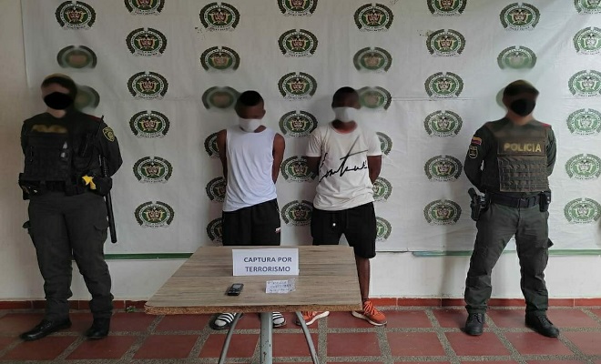 Capturamos dos sujetos cuando distribuían notas amenazantes en el centro de Quibdó Capturamos dos sujetos cuando distribuían notas amenazantes en el centro de Quibdó