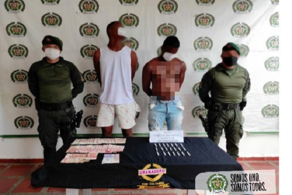 Capturamos dos sujetos por porte y tráfico de estupefacientes en el barrio Kennedy  Capturamos-dos-sujetos-por-porte-y-tráfico-de-estupefacientes-en-el-barrio-Kennedy