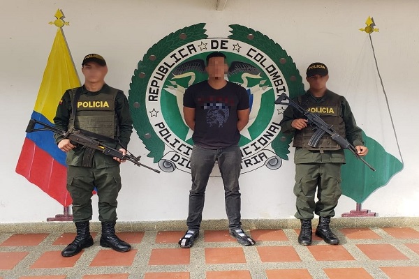 Capturamos presunto integrante del ‘clan del golfo’ en el municipio de Medio Baudó. Capturamos-presunto-integrante-del-‘clan-del-golfo’-en-el municipio-de-Medio-Baudó.