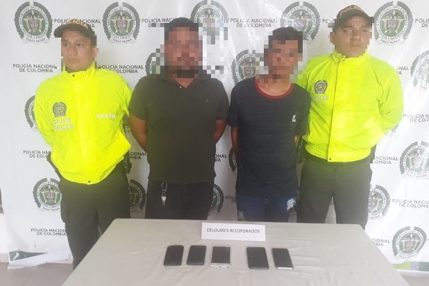 Capturamosa-dos-hombres-por-comprar-celulares-hurtados-en-Valledupar