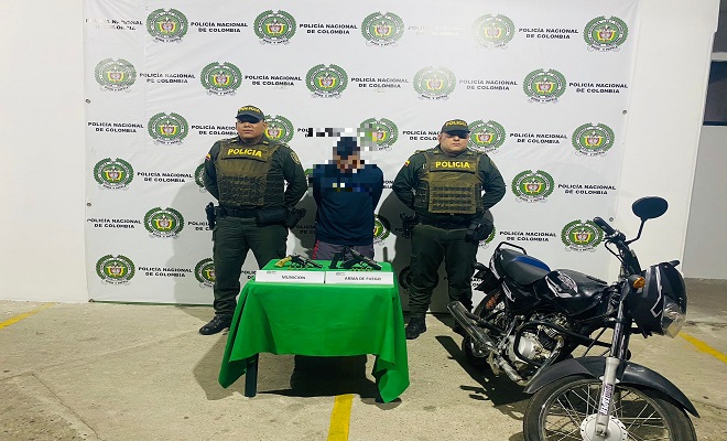 Capturado con pistola calibre 9 milímetros con 5 cartuchos Capturado con pistola calibre 9 milímetros con 5 cartuchos