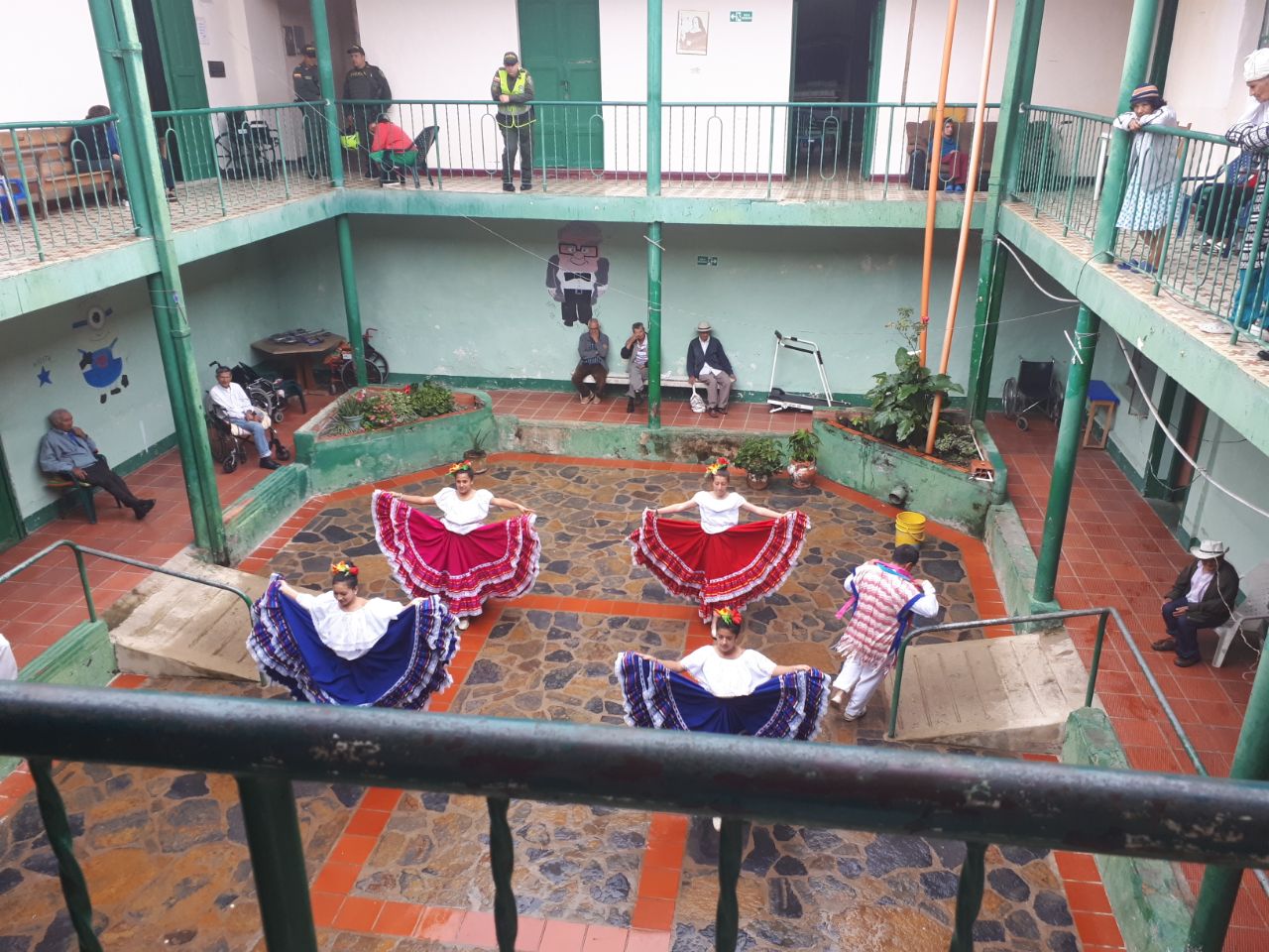 Celebramos los 101 años de la abuela Benedicta Celebramos los 101 años de la abuela Benedicta