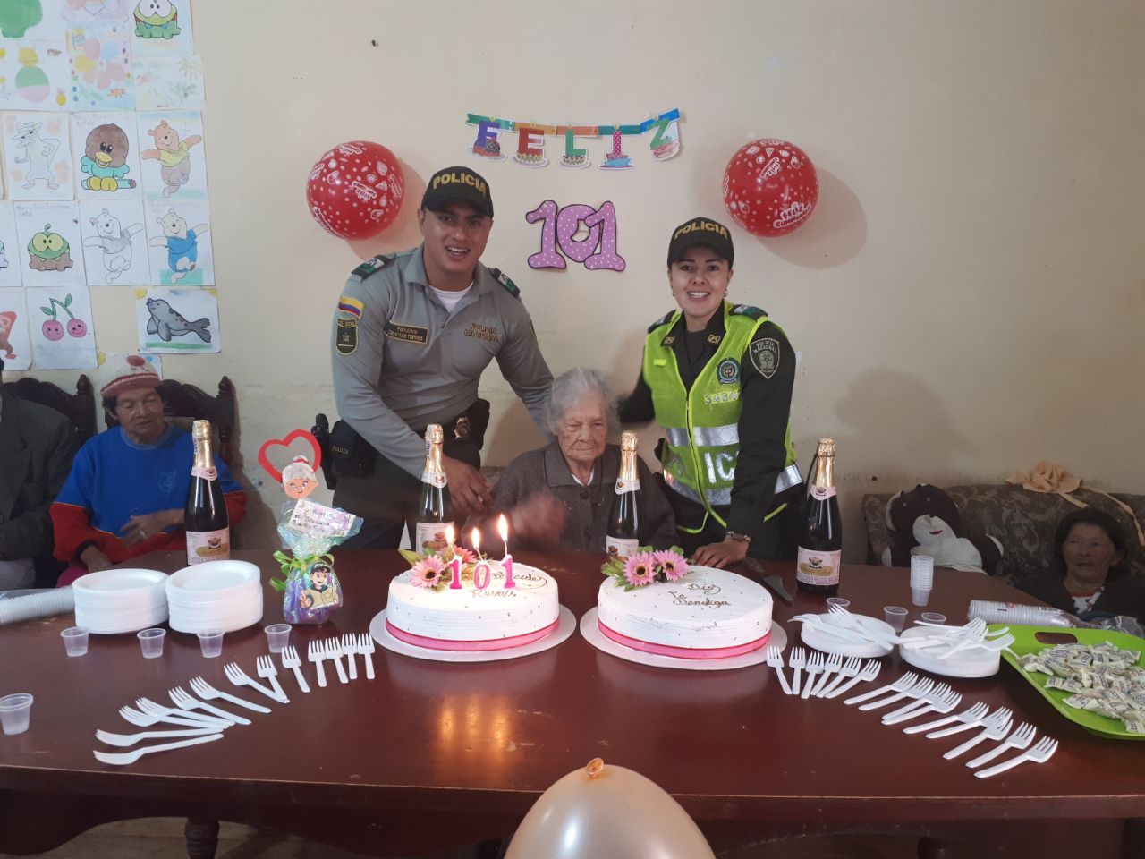 Celebramos los 101 años de la abuela Benedicta Celebramos los 101 años de la abuela Benedicta