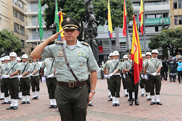 En acto protocolario asumio como nuevo comandante el señor coronel oscar leonel ochoa sanchez