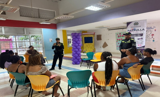 Charlas con la comunidad la Patrulla Púrpura llega a barrios y corregimientos de Cartagena