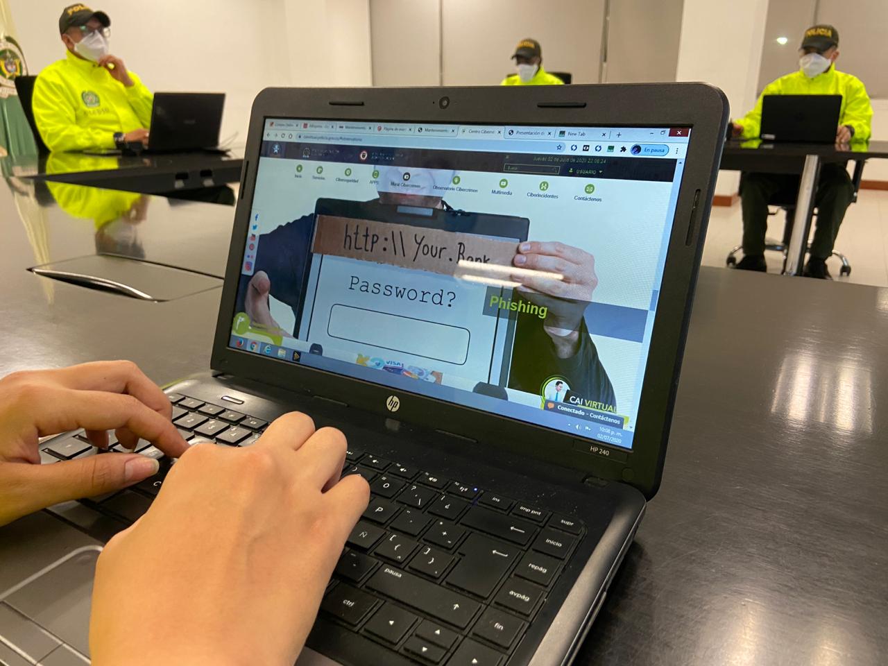 Patrullas-virtuales-para-cuidar-a-compradores Policía-refuerza-controles-en-días-sin-IVA