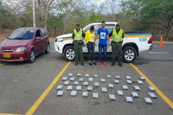 Capturados-y-cocaína-incautada Capturados-y-cocaína-incautada