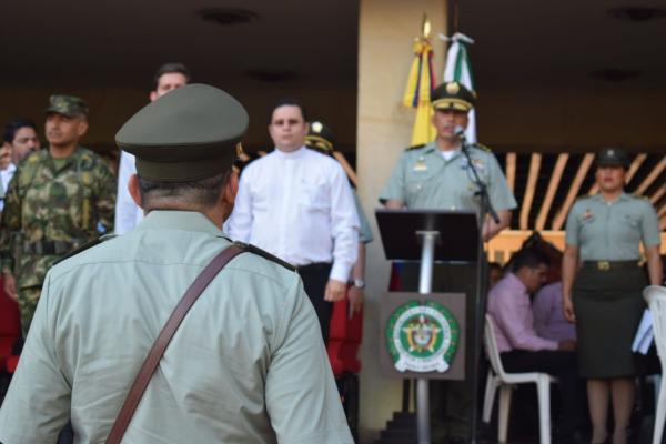 En su hoja de vida reposan 44 condecoraciones y 170 felicitaciones