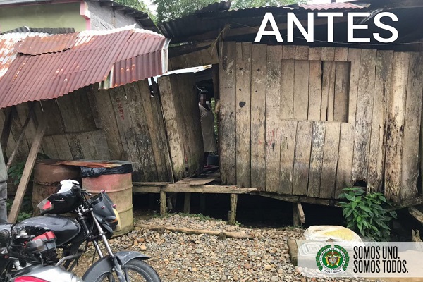 Como regalo de navidad, Policía y comunidad construimos vivienda a una familia vulnerable de Quibdó. Como-regalo-de-navidad,-Policía-y-comunidad-construimos-vivienda-a-una-familia-vulnerable-de-Quibdó.