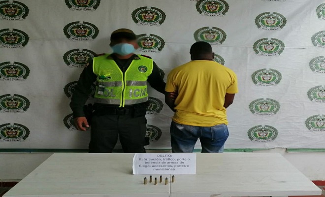 Con municiones en su equipaje, lo capturamos en el aeropuerto