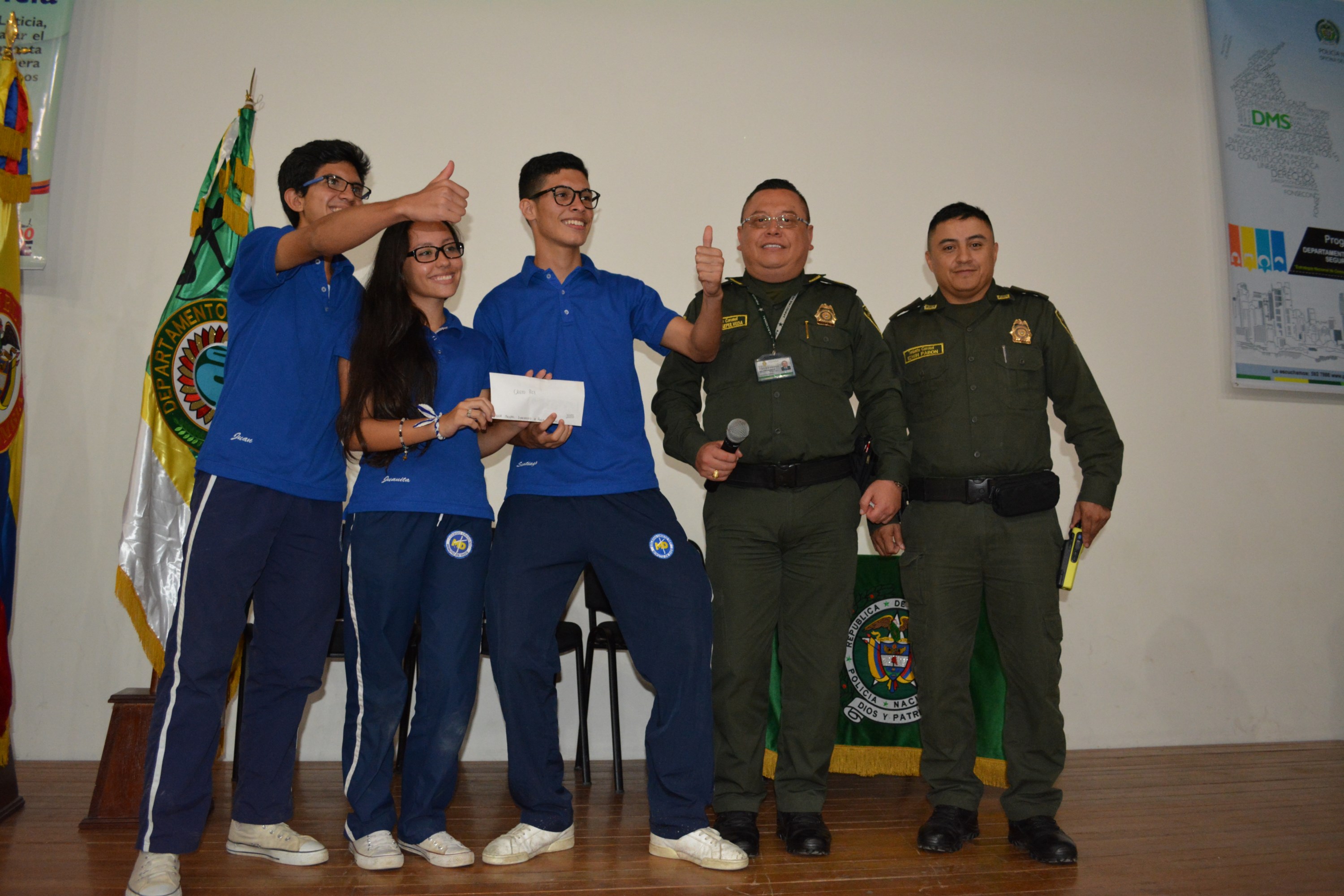 Pedagogía- lúdica- didáctica convergen en un ambiente ameno para aprender del “código”.