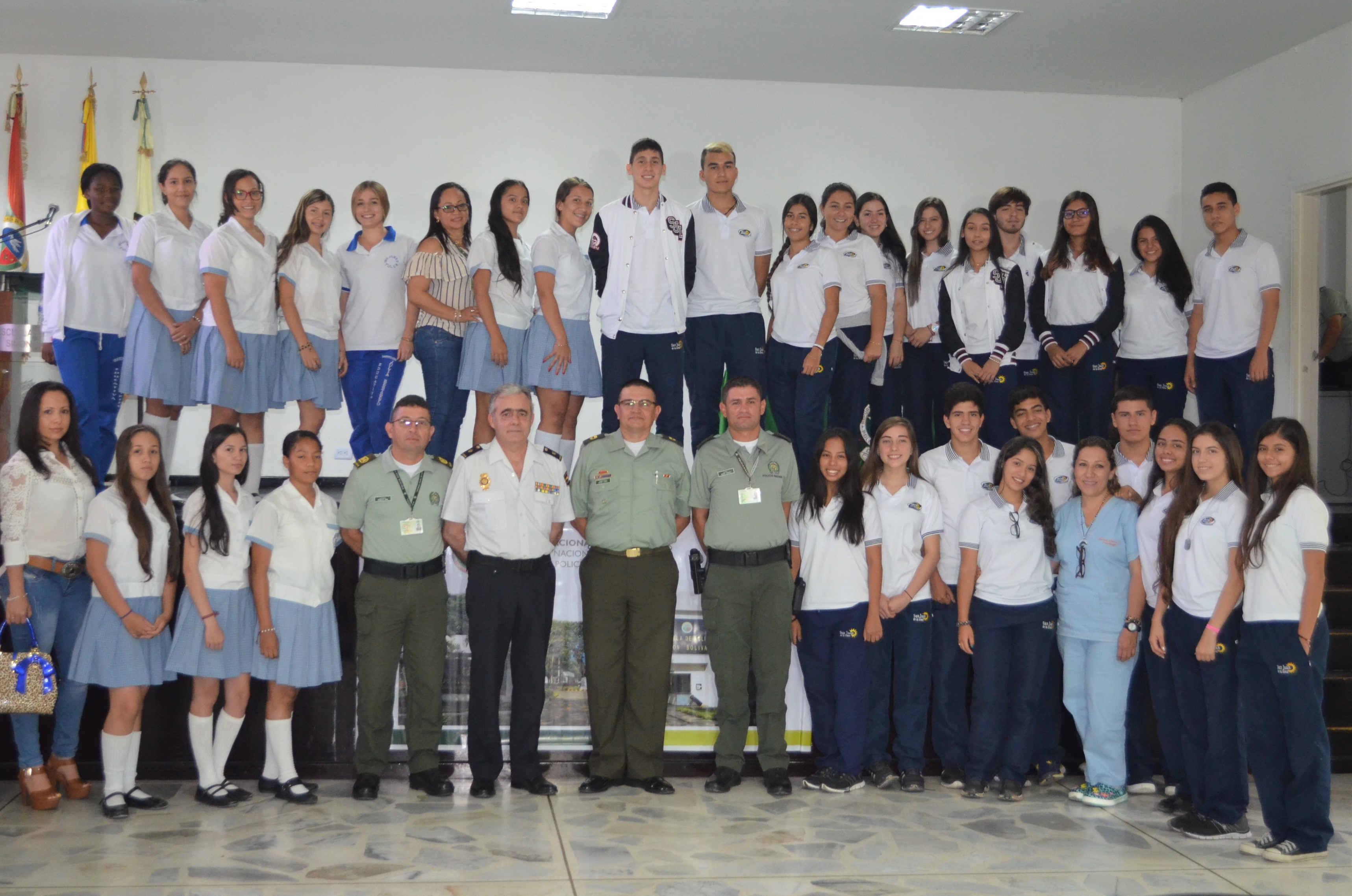 FORO INTERNACIONAL “PROSTITUCIÓN INFANTIL EN LAS REDES SOCIALES” FORO INTERNACIONAL “PROSTITUCIÓN INFANTIL EN LAS REDES SOCIALES”