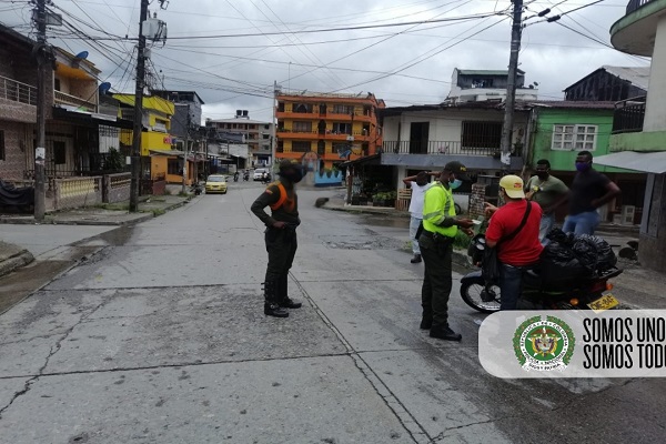 Continuamos con estrictos controles al pico y cédula  Continuamos-con-estrictos-controles-al-pico-y-cédula