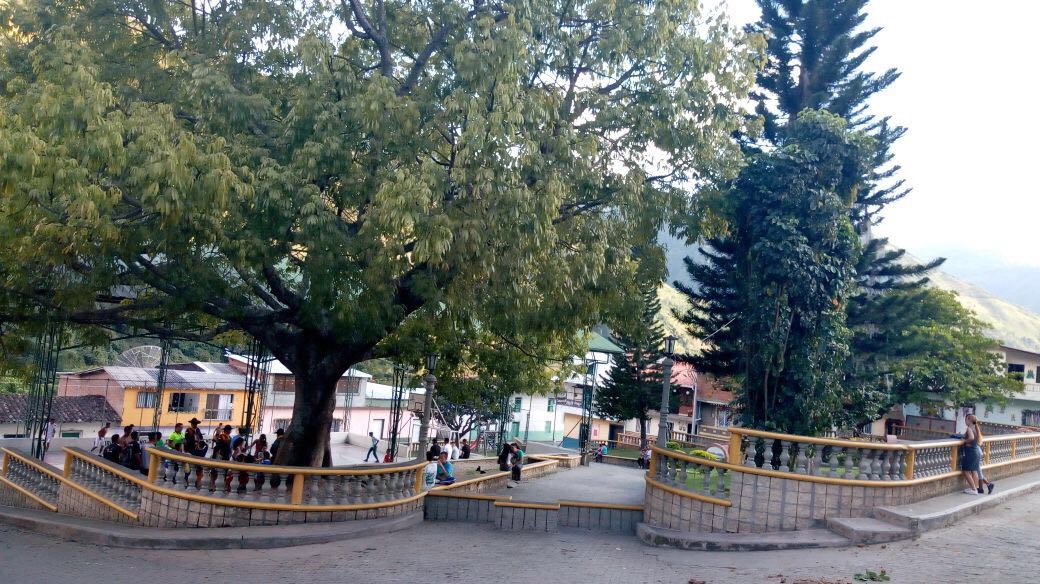 En-navidad-la-policía-recupera-parques-en-el-sur-y-occidente-del-departamento-1