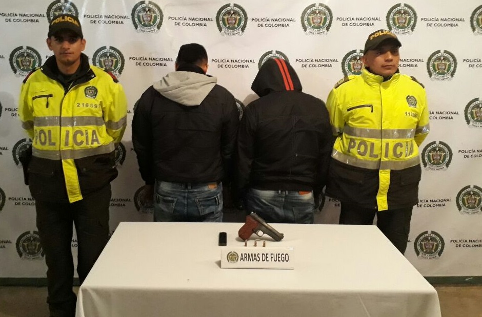 Los capturamos delinquiendo en Mocondino Estaría intimidando a sus víctimas con arma de fuego