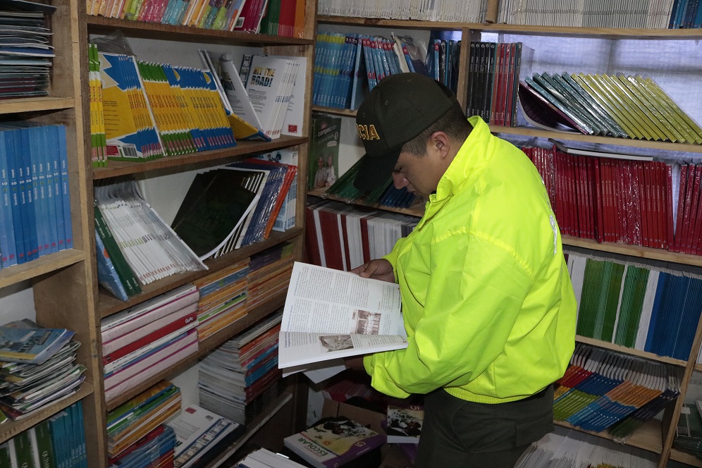 Libros falsificados  Libros falsificados