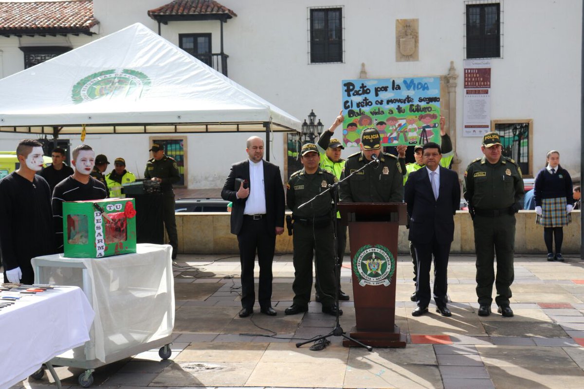 desarma-tu-corazon-tunja-policia-tunja desarma-tu-corazon-tunja