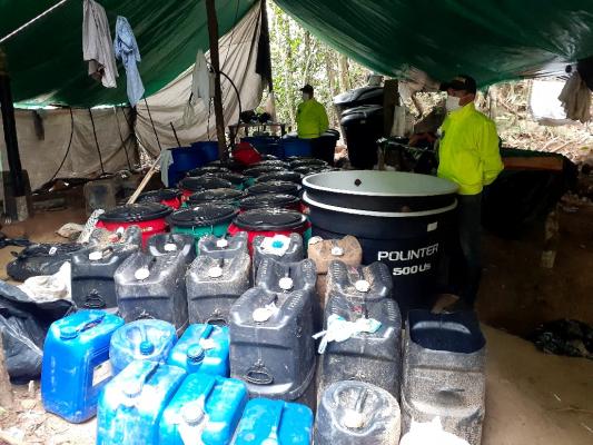 Destruido laboratorio para el procesamiento de clorhidrato de cocaína Destruido laboratorio para el procesamiento de clorhidrato de cocaína