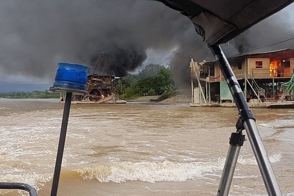 Continuamos lucha frontal contra la minería ilegal en el Departamento del Chocó. Continuamos-lucha-frontal-contra-la-minería-ilegal-en-el-Departamento-del-Chocó.