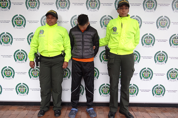 En Bogotá capturamos a un hombre señalado pornografía infantil En Bogotá capturamos a un hombre señalado pornografía infantil