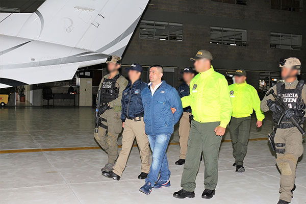 Extraditado a Estados Unidos presunto narcotraficante ecuatoriano Extraditado a Estados Unidos presunto narcotraficante ecuatoriano