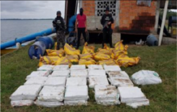 Incautamos 1.9 toneladas de cocaína gracias al intercambio de información Incautamos 1.9 toneladas de cocaína gracias al intercambio de información