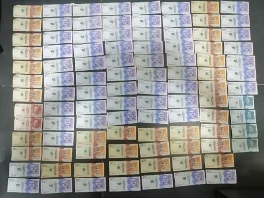 Se hurtaron $4.000.000 y un celular avaluado en $1.200.000