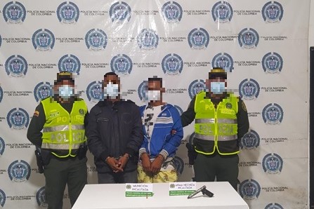 Dos capturados en flagrancia por el delito de porte, trafico, fabricación e armas y municiones