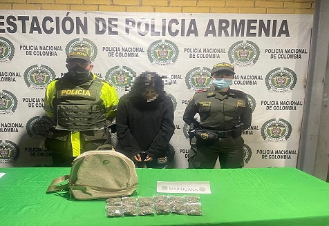En Armenia dos personas fueron capturadas por porte de estupefacientes 