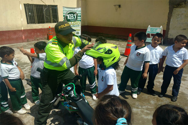 Generamos conciencia con actividades lúdicas en instituciones educativas    educacion-vial-instituciones-educativas-florencia