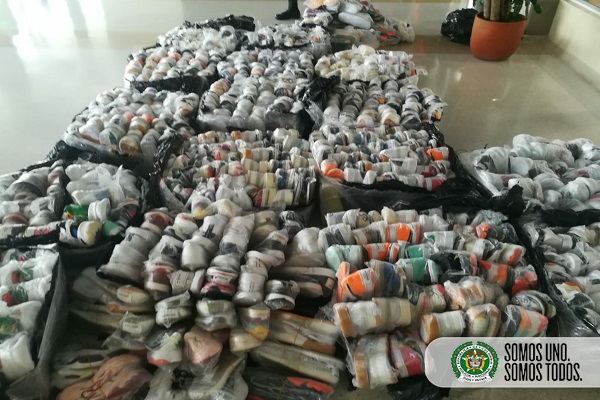 Efectuamos millonaria incautación de mercancía ilegal en el aeropuerto de Quibdó Efectuamos-millonaria-incautación-de-mercancía-ilegal-en-el-aeropuerto-de-Quibdó