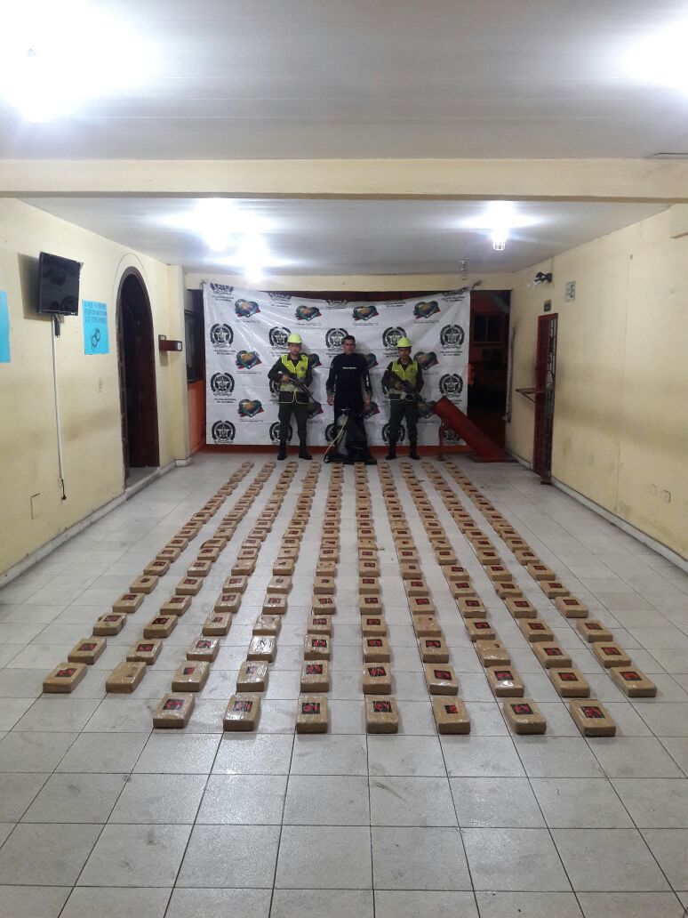 En-el-terminal-marítimo-de-Buenaventura-cae-cocaína En-el-terminal-marítimo-de-Buenaventura-cae-cocaína