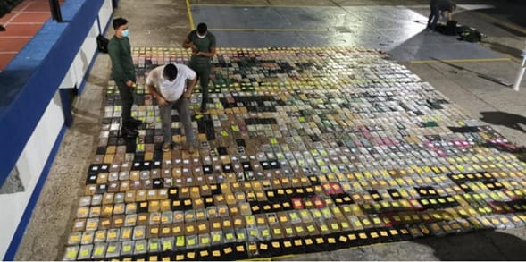 Logramos-asestar-un-golpe-al-crimen-transnacional-al-incautar-en-Cartagena-1.539-kilogramos-de-cocaína Logramos-asestar-un-golpe-al-crimen-transnacional-al-incautar-en-Cartagena-1.539-kilogramos-de-cocaína
