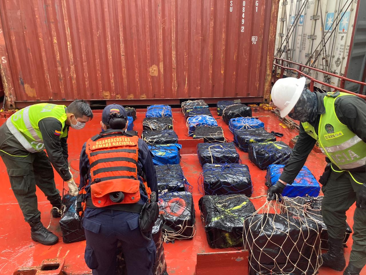 Logramos-asestar-un-golpe-al-crimen-transnacional-al-incautar-en-Cartagena-1.539-kilogramos-de-cocaína Logramos-asestar-un-golpe-al-crimen-transnacional-al-incautar-en-Cartagena-1.539-kilogramos-de-cocaína