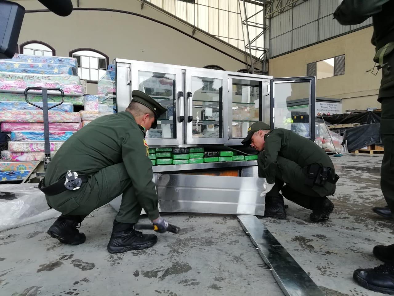 En-el-aeropuerto-internacional-el-dorado-fue-incautado-el-cargamento-más-grande-de-cocaína  En-el-aeropuerto-internacional-el-dorado-fue-incautado-el-cargamento-más-grande-de-cocaína