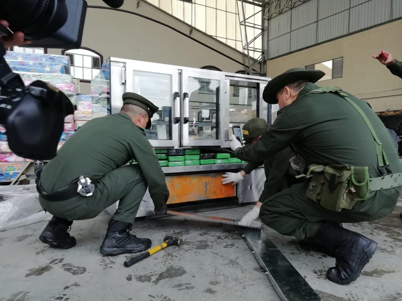 En-el-aeropuerto-internacional-el-dorado-fue-incautado-el-cargamento-más-grande-de-cocaína  En-el-aeropuerto-internacional-el-dorado-fue-incautado-el-cargamento-más-grande-de-cocaína