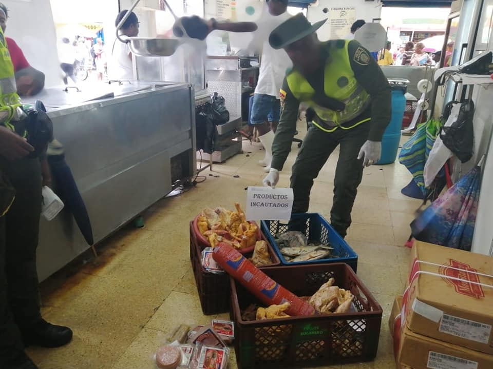En operativos de control a carnicerías y frigoríficos de Quibdó, incautamos alimentos vencidos En-operativos-de-control-a-carnicerías-y-frigoríficos-de-Quibdó,-incautamos-alimentos-vencidos