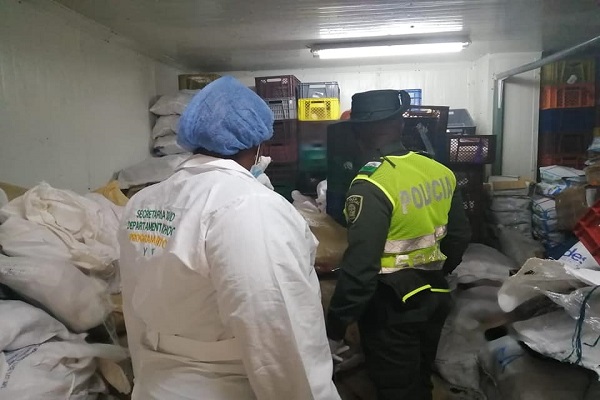 En operativos de control a carnicerías y frigoríficos de Quibdó, incautamos alimentos vencidos En-operativos-de-control-a-carnicerías-y-frigoríficos-de-Quibdó,-incautamos-alimentos-vencidos