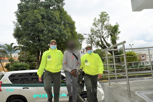 Esta persona esta para cumplir condena  Capturado por Acceso carnal violento