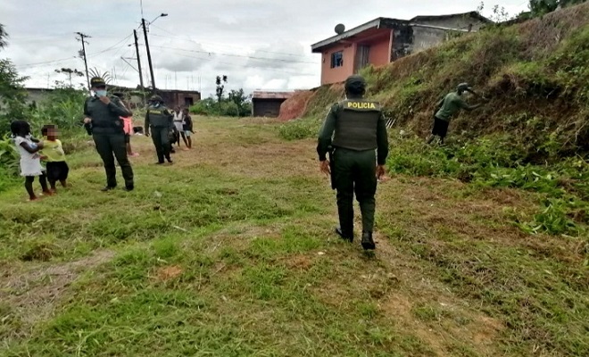En un binomio policía y comunidad recuperamos espacio público en los sectores de “Casimiro” y “las Cachamas” de Quibdó En un binomio policía y comunidad recuperamos espacio público en los sectores de “Casimiro” y “las Cachamas” de Quibdó