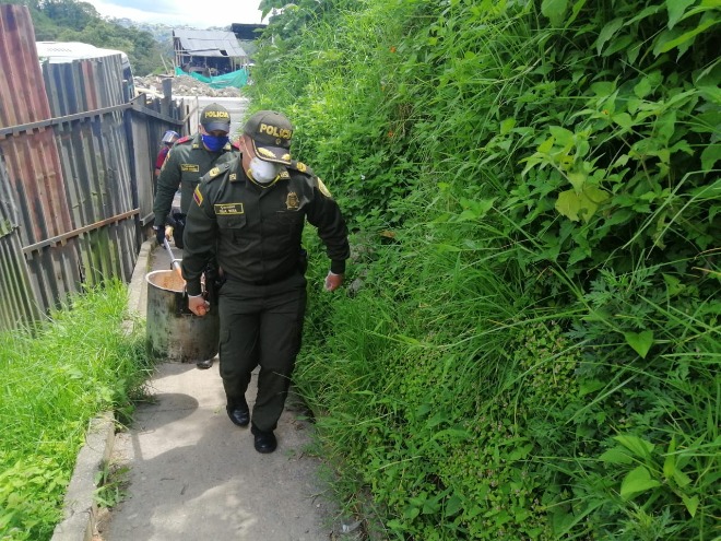 acompañamos en la entrega de 2700 almuerzos La Policía en Manizales comprometida ante la emergencia sanitaria