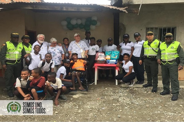 Entregamos silla de rueda a joven con discapacidad Entregamos-silla-de-rueda-a-joven-con-discapacidad