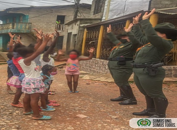 Escuadrón femenino de operaciones rurales apoya labores con comunidades vulnerables en Quibdó Escuadrón-femenino-de-operaciones-rurales-apoya-labores-con-comunidades-vulnerables-en-Quibdó