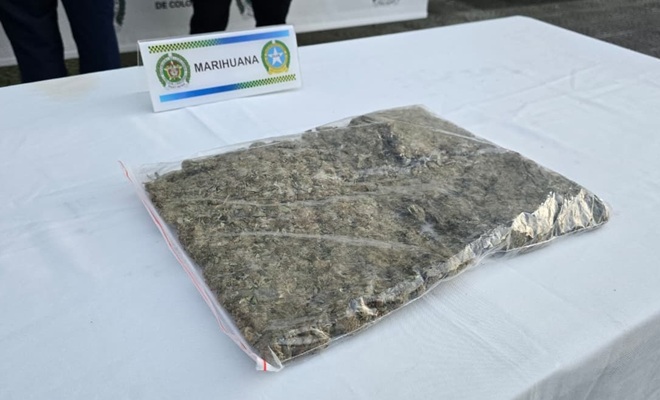 captura de hombre que comercializaba marihuana en el palogrande y la estrella  mas de 480 gramos de marihuana incautado