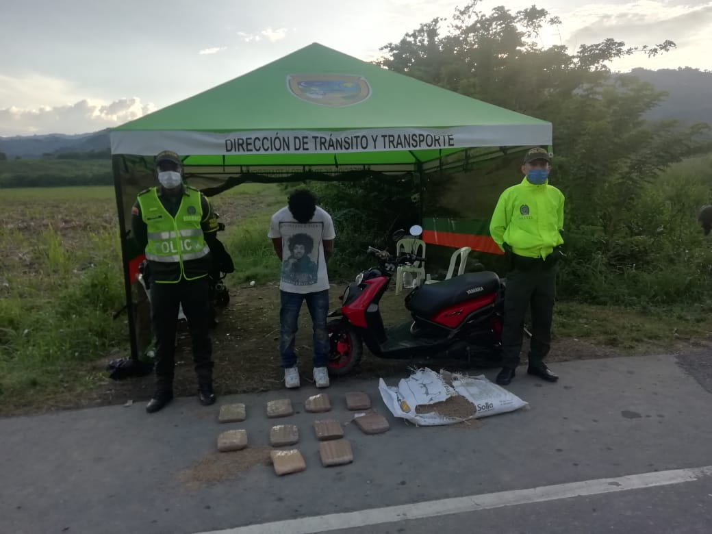 capturado-con-estupefacientes-en-bulto-de-concentrado-para-cerdos  estupefacientes-en-bulto-de-concentrado-para-cerdos