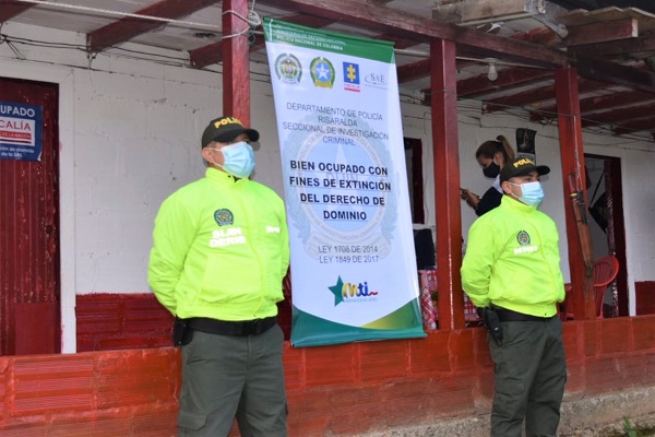 Esta medida habría sido aplicada, debido a que estos inmuebles serían utilizados o destinados para actividades ilícitas. Extinción de dominio aplicada a tres inmuebles