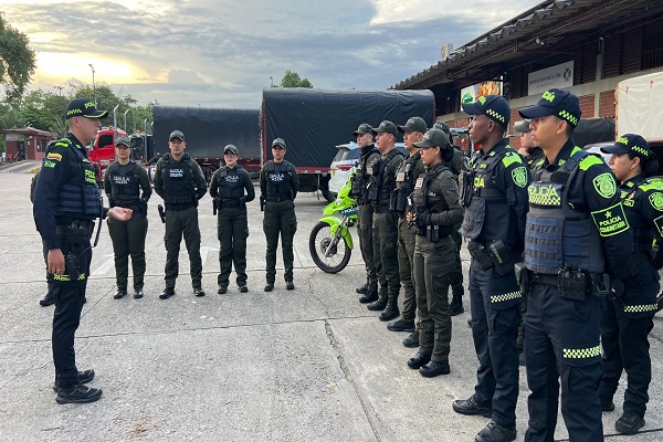 Formaci&oacute;n uniformados de la Polic&iacute;a Nacional