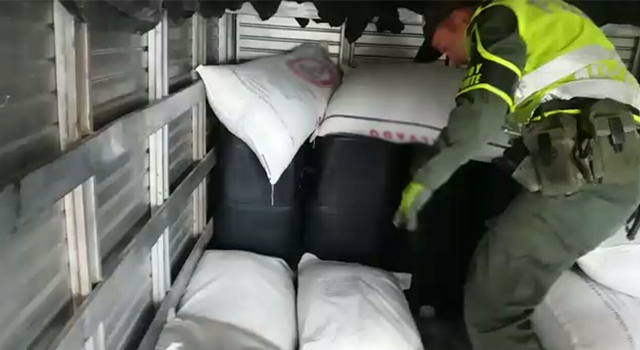 La Policía Nacional-propina golpe al narcotráfico-en el Meta