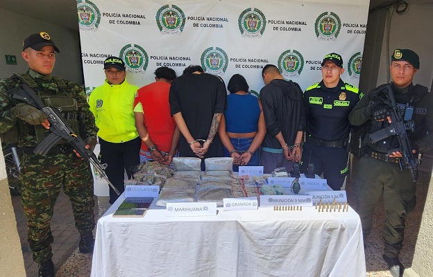 Capturadas cuatro personas e incautadas armas, munici&oacute;n y estupefacientes durante operativos en Montenegro, Quind&iacute;o