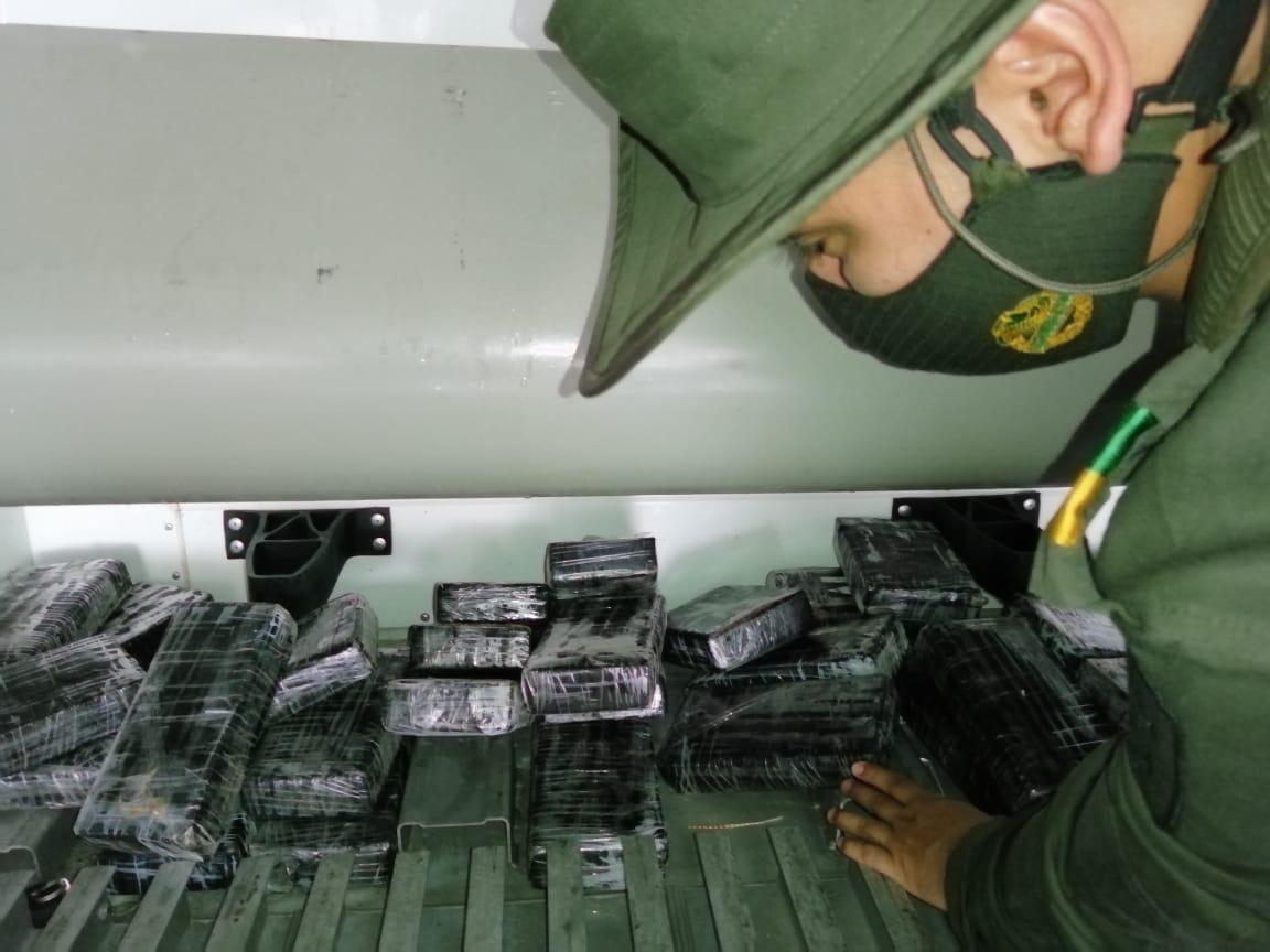 En-contenedor-de-fruta-la-Policía-Nacional-halló-60-kilos En un contenedor de frutas hallamos 60 kilos de clorhidrato de cocaína en Santa Marta